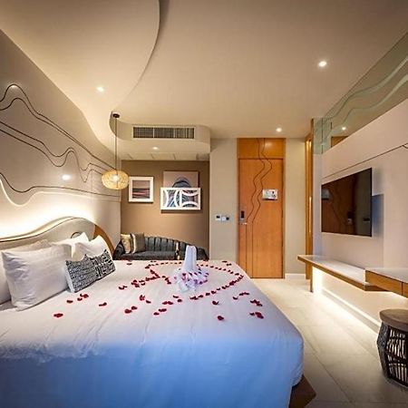 Metadee Elite Hotel Pantai Kata Luaran gambar
