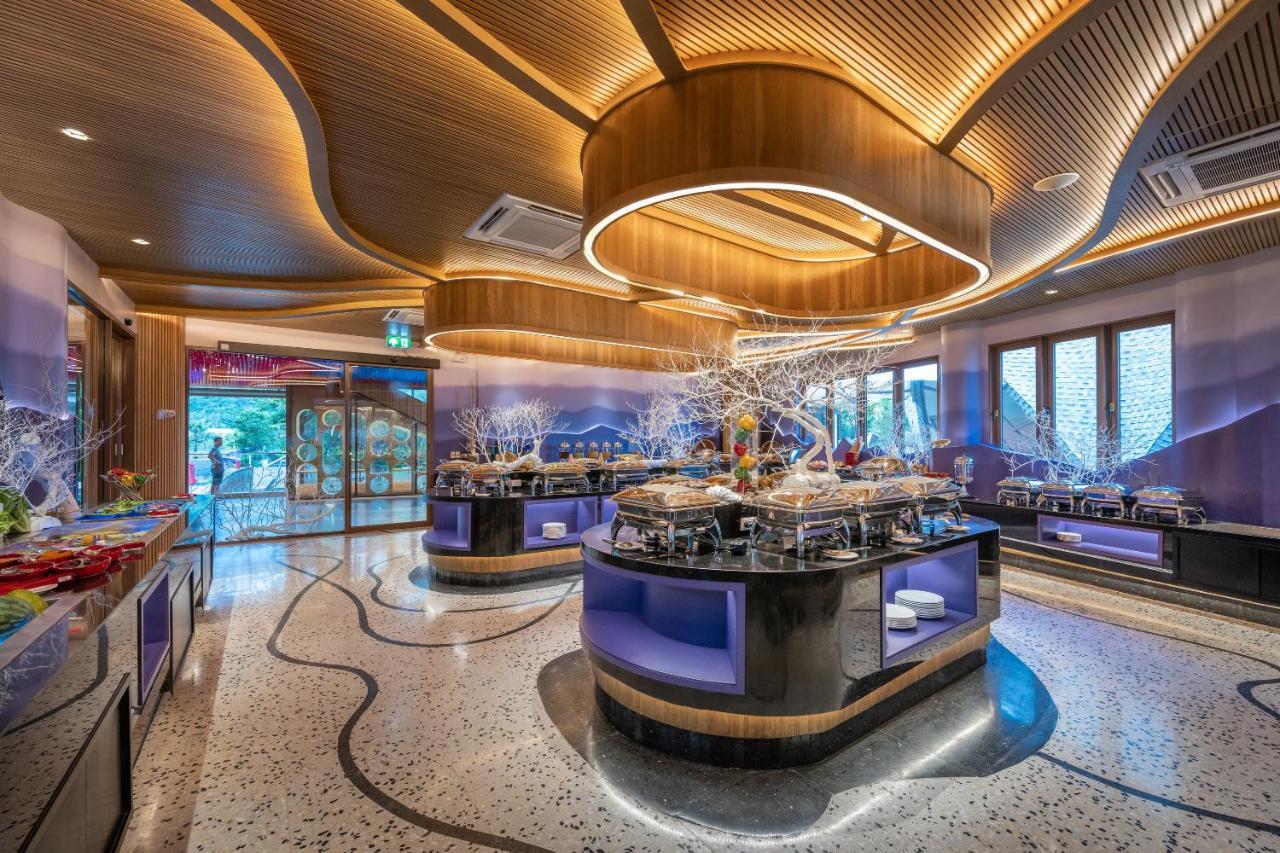 Metadee Elite Hotel Pantai Kata Luaran gambar