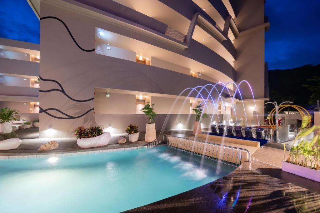 Metadee Elite Hotel Pantai Kata Luaran gambar