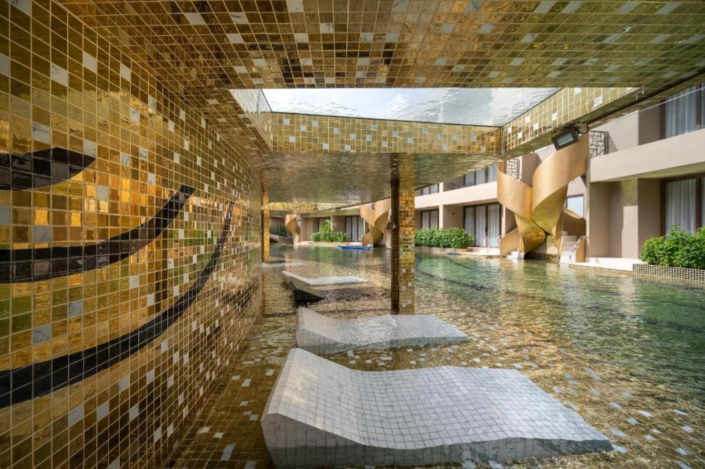 Metadee Elite Hotel Pantai Kata Luaran gambar